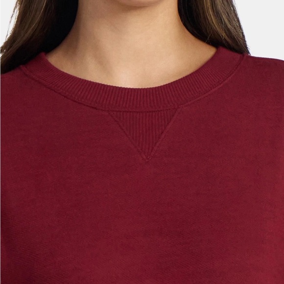 Time and Tru Women's Deep Red Crew Neck Sweater - Picture 4 of 9